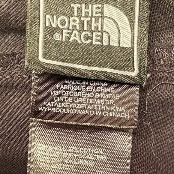 North Face Size 36. These fit on the big side IMO - Picture 8 of 9